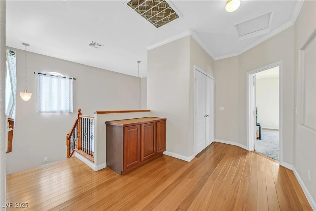 10601 Lessona, Las Vegas, NV 89141