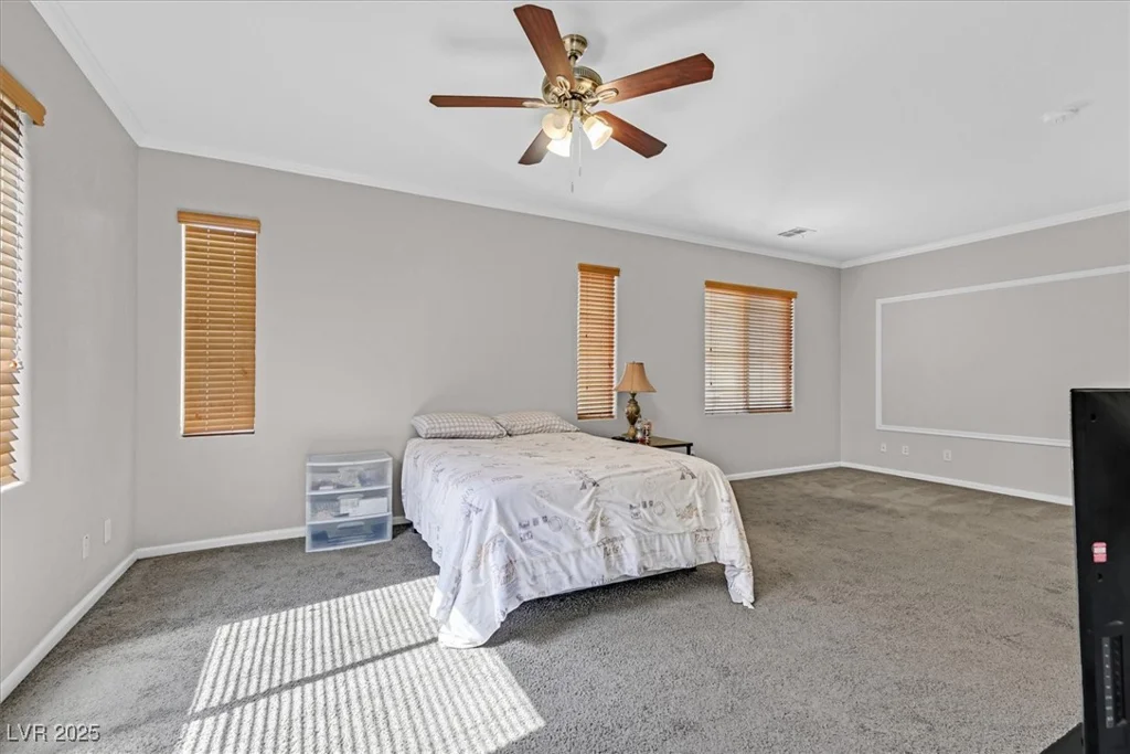 10601 Lessona, Las Vegas, NV 89141