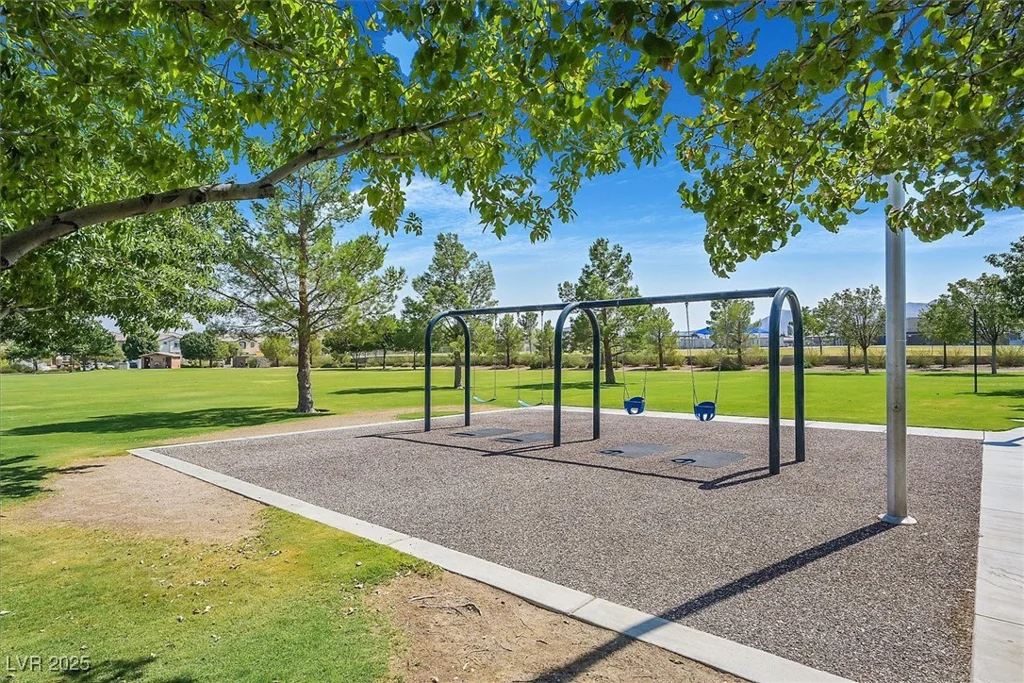 10601 Lessona, Las Vegas, NV 89141