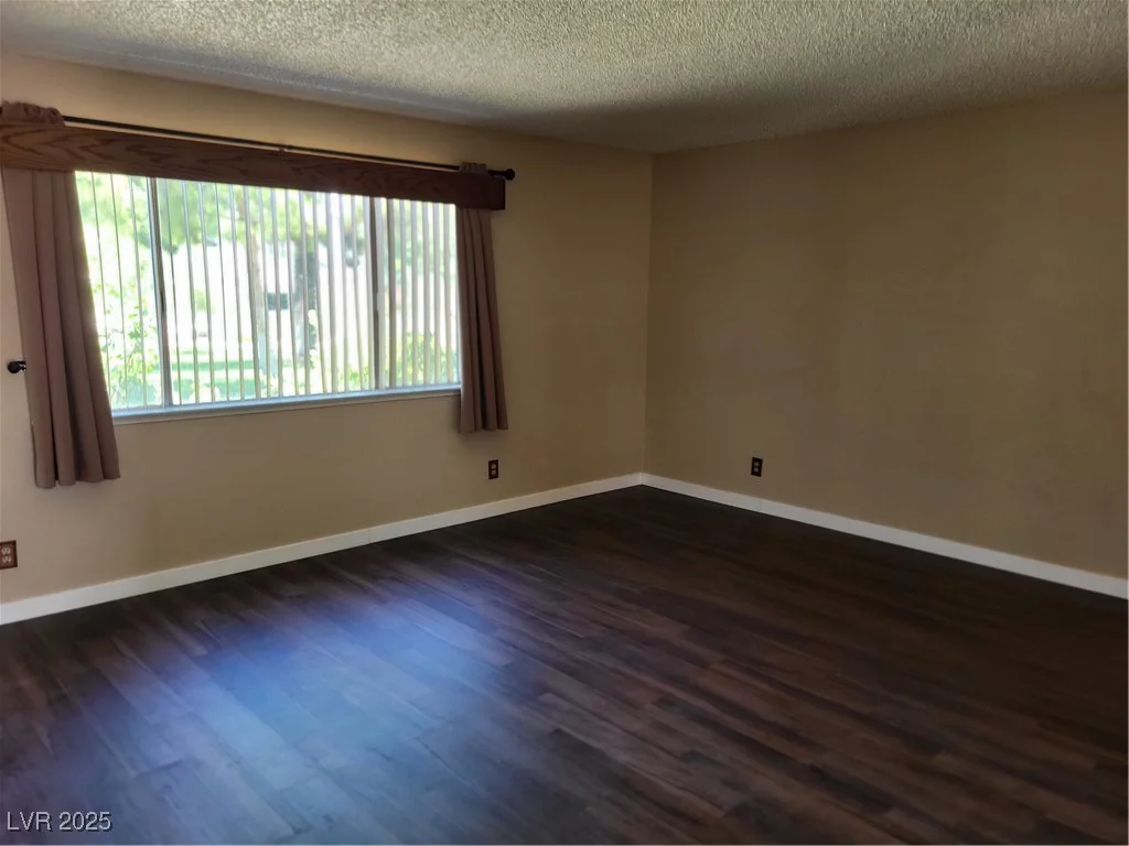 745 Greenbriar Townhouse, Las Vegas, NV 89121