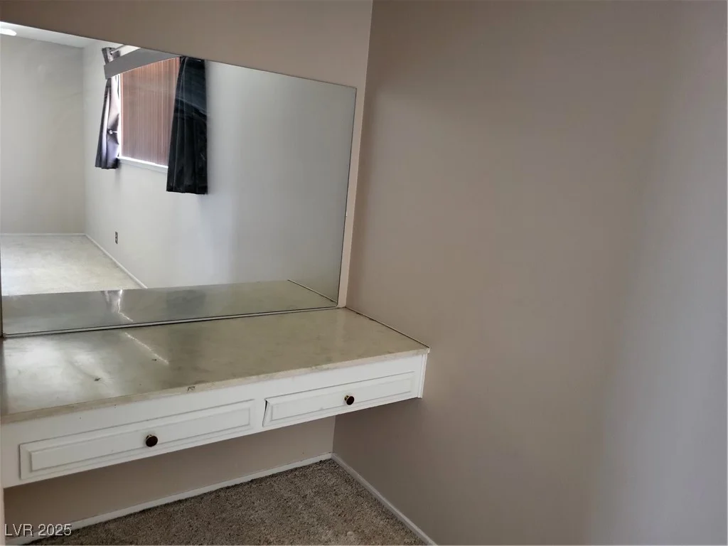 745 Greenbriar Townhouse, Las Vegas, NV 89121