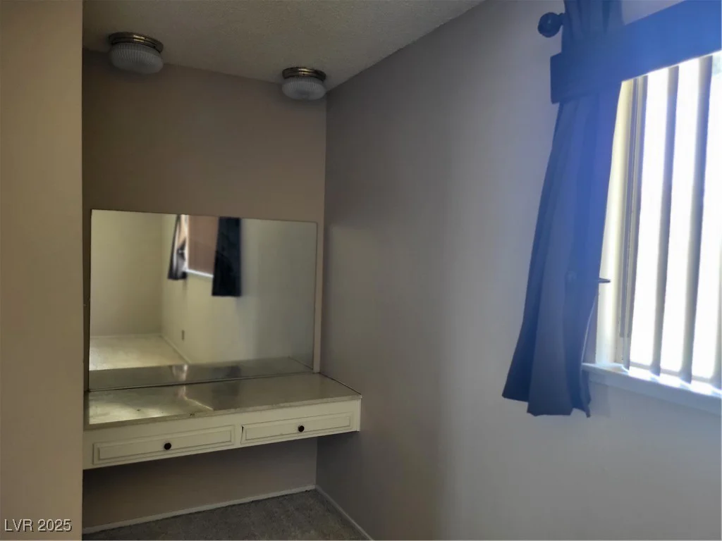 745 Greenbriar Townhouse, Las Vegas, NV 89121