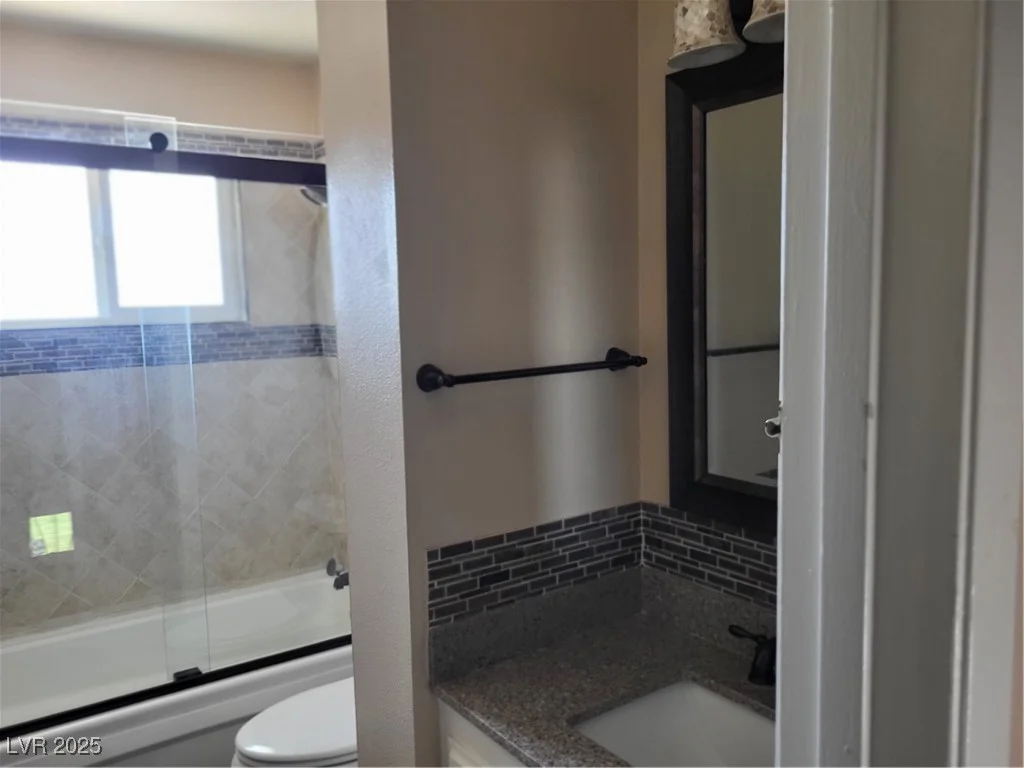 745 Greenbriar Townhouse, Las Vegas, NV 89121