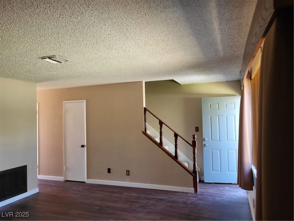 745 Greenbriar Townhouse, Las Vegas, NV 89121