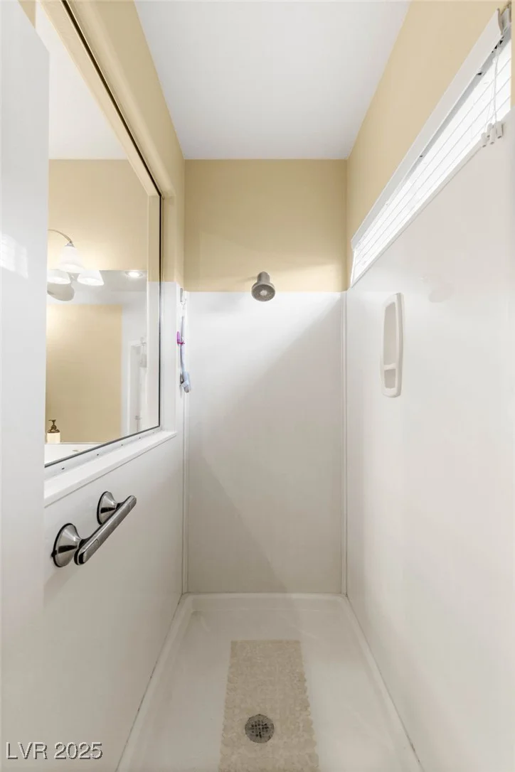 10463 Pioneer Park, Las Vegas, NV 89135