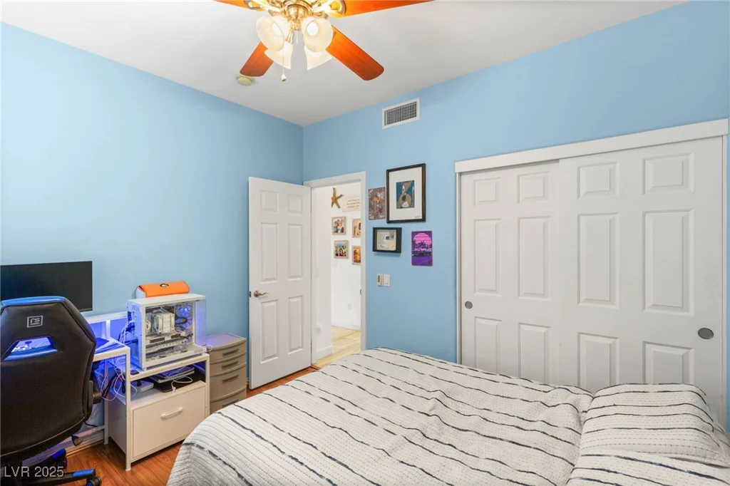 10463 Pioneer Park, Las Vegas, NV 89135