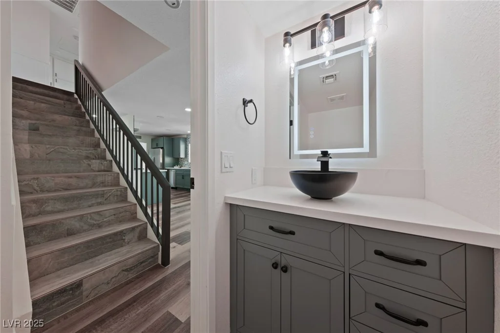 6999 Montcliff, Las Vegas, NV 89147