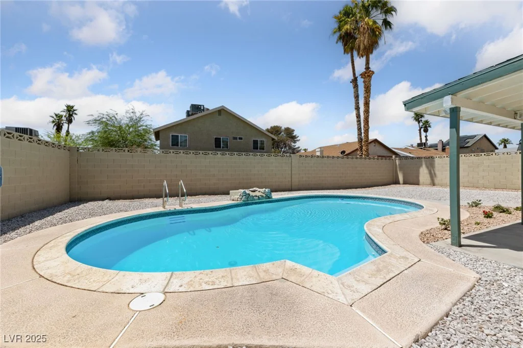 6999 Montcliff, Las Vegas, NV 89147