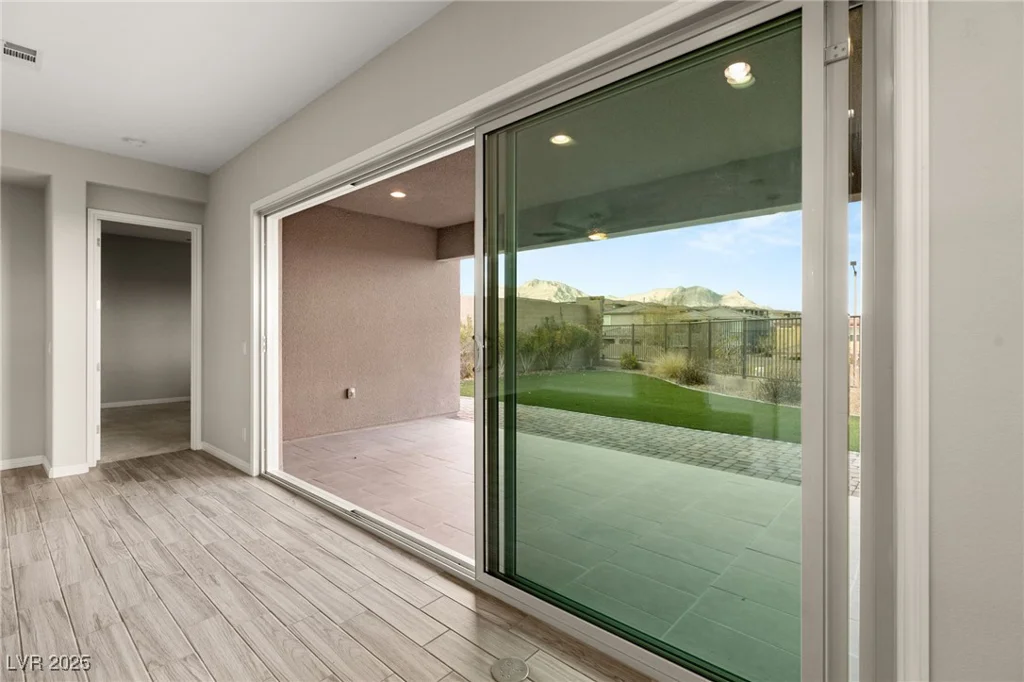 12550 Point Sierra, Las Vegas, NV 89138