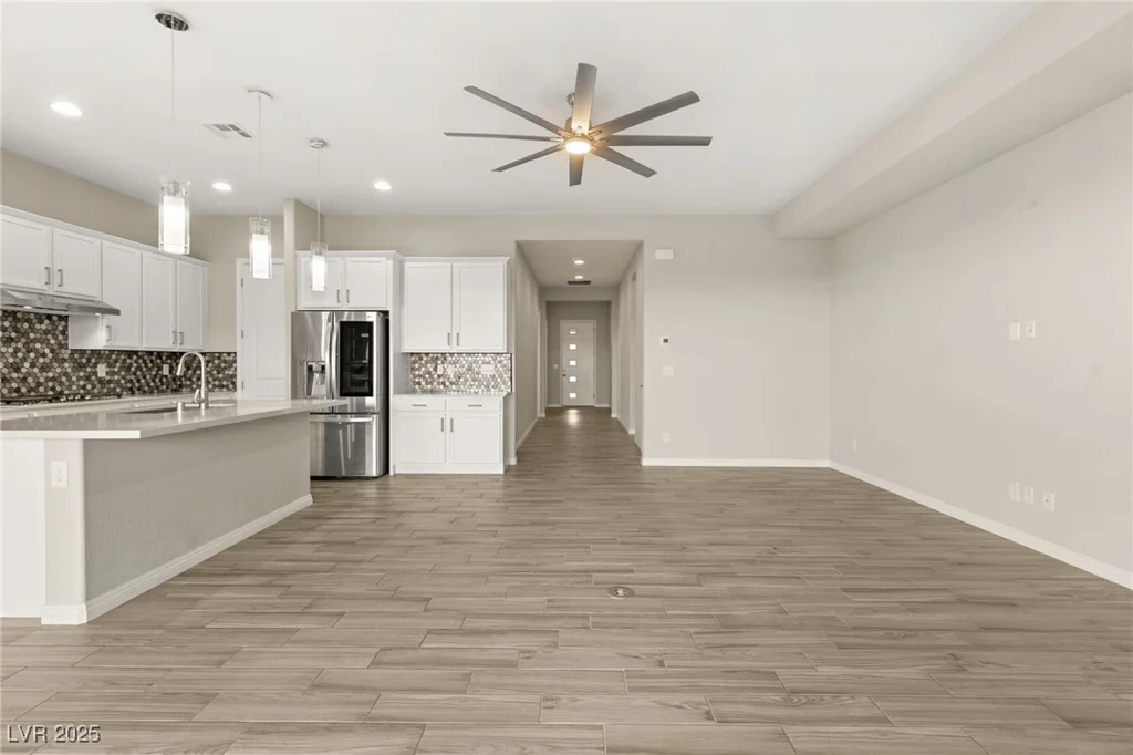 12550 Point Sierra, Las Vegas, NV 89138