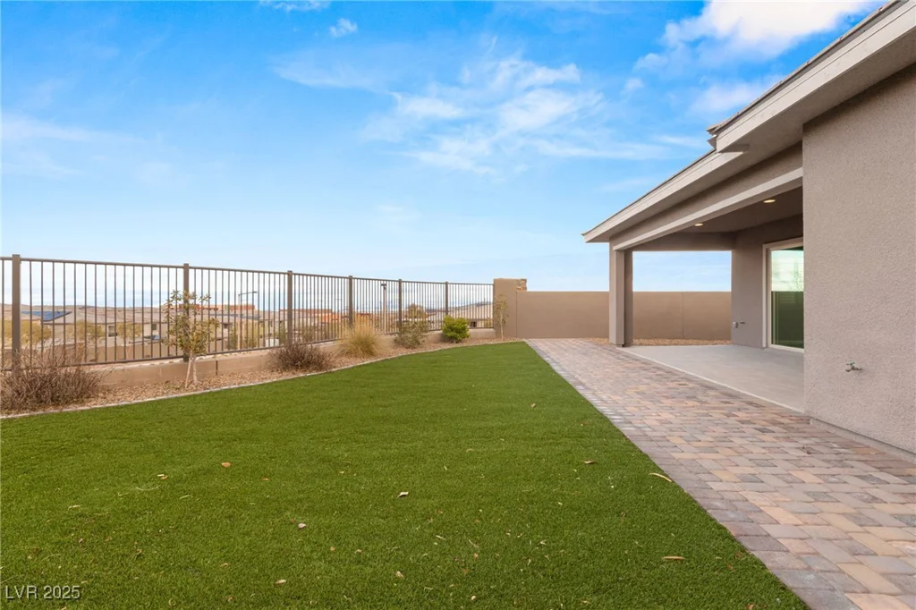 12550 Point Sierra, Las Vegas, NV 89138