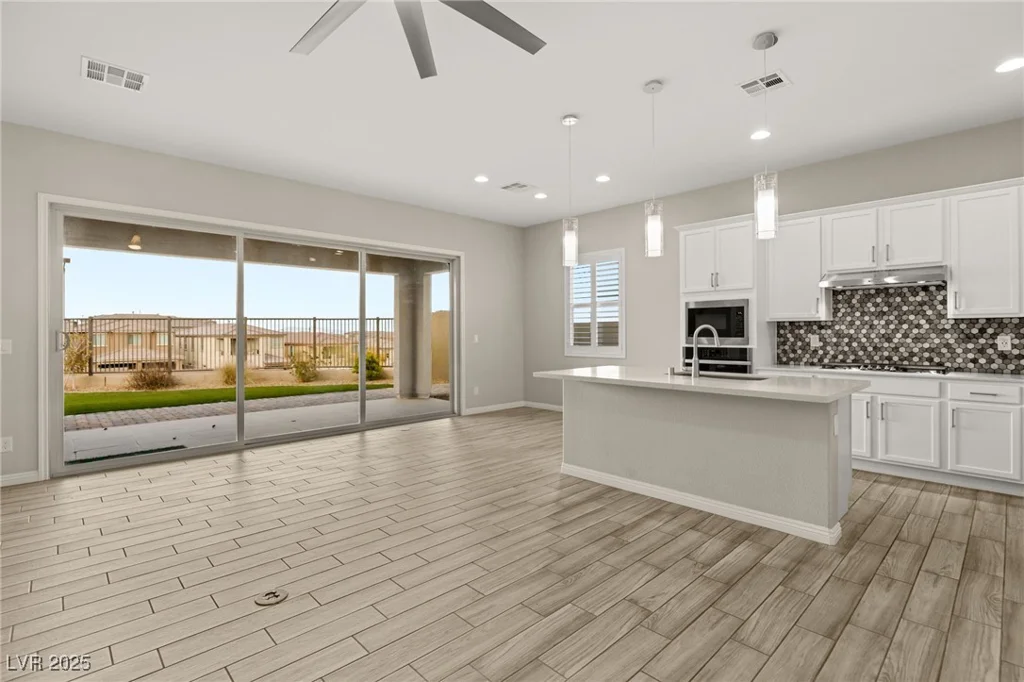 12550 Point Sierra, Las Vegas, NV 89138