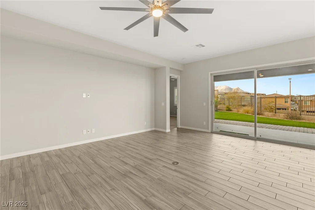 12550 Point Sierra, Las Vegas, NV 89138