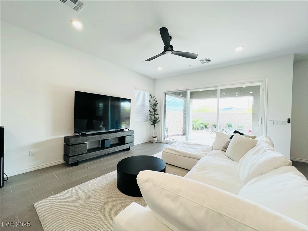 49 Charlotte Ridge, Henderson, NV 89011