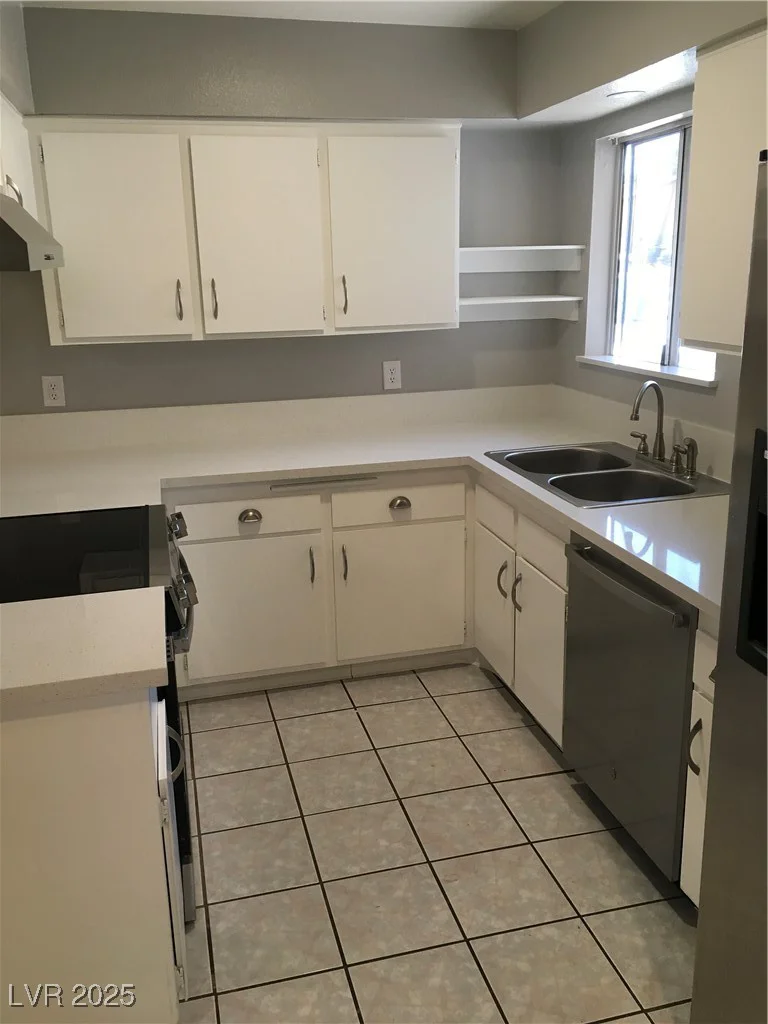 462 Crestway, Henderson, NV 89015