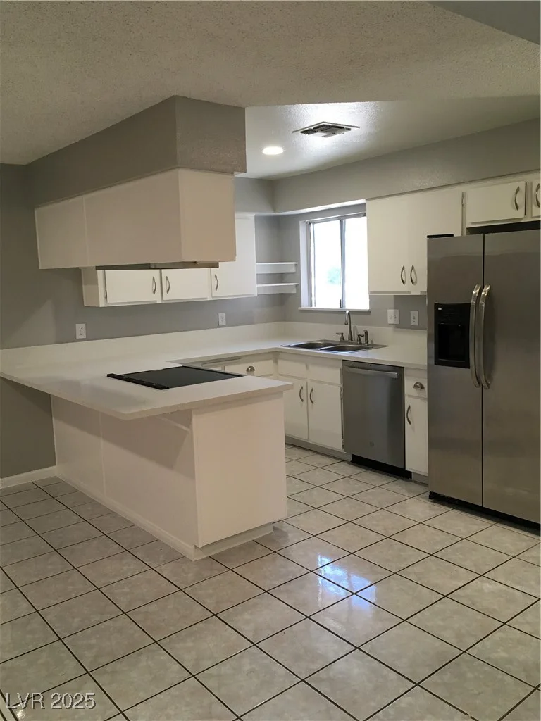 462 Crestway, Henderson, NV 89015