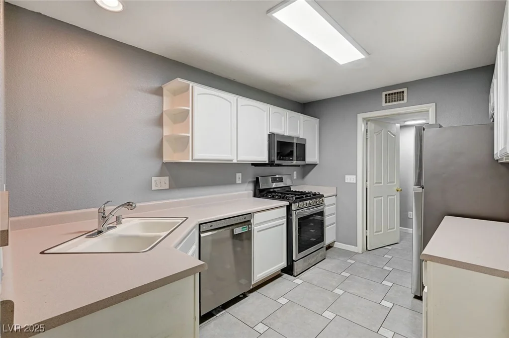 198 Winterport, Henderson, NV 89074