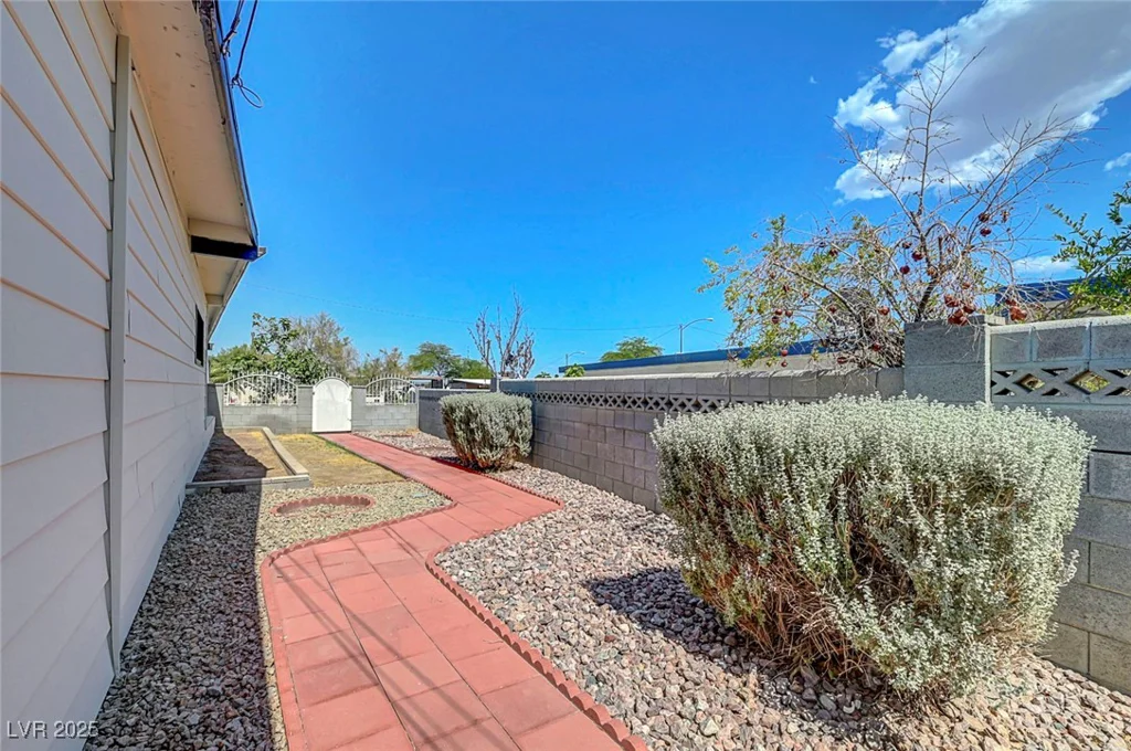 4807 Sacks, Las Vegas, NV 89122