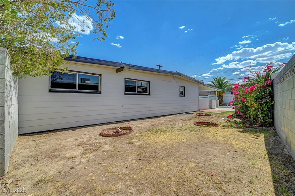 4807 Sacks, Las Vegas, NV 89122