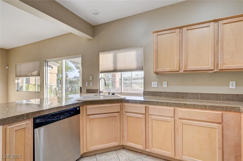 713 Chase Tree, Las Vegas, NV 89144
