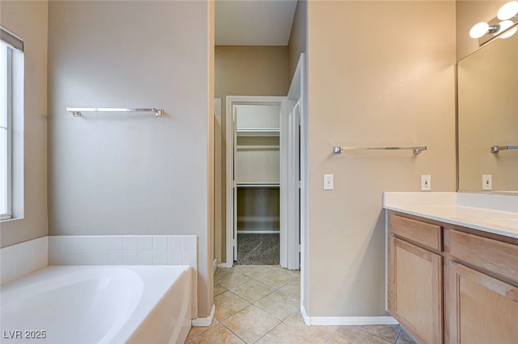 713 Chase Tree, Las Vegas, NV 89144