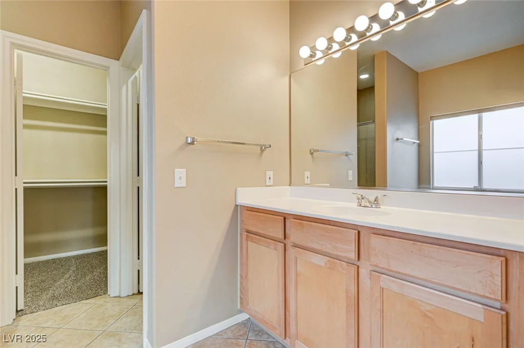713 Chase Tree, Las Vegas, NV 89144