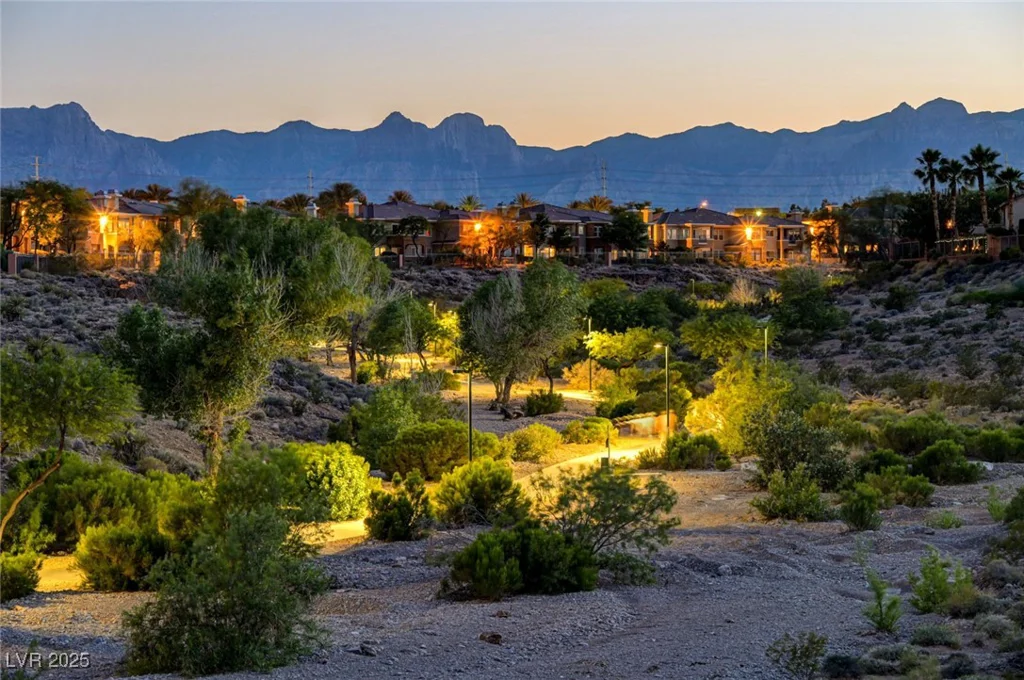 713 Chase Tree, Las Vegas, NV 89144