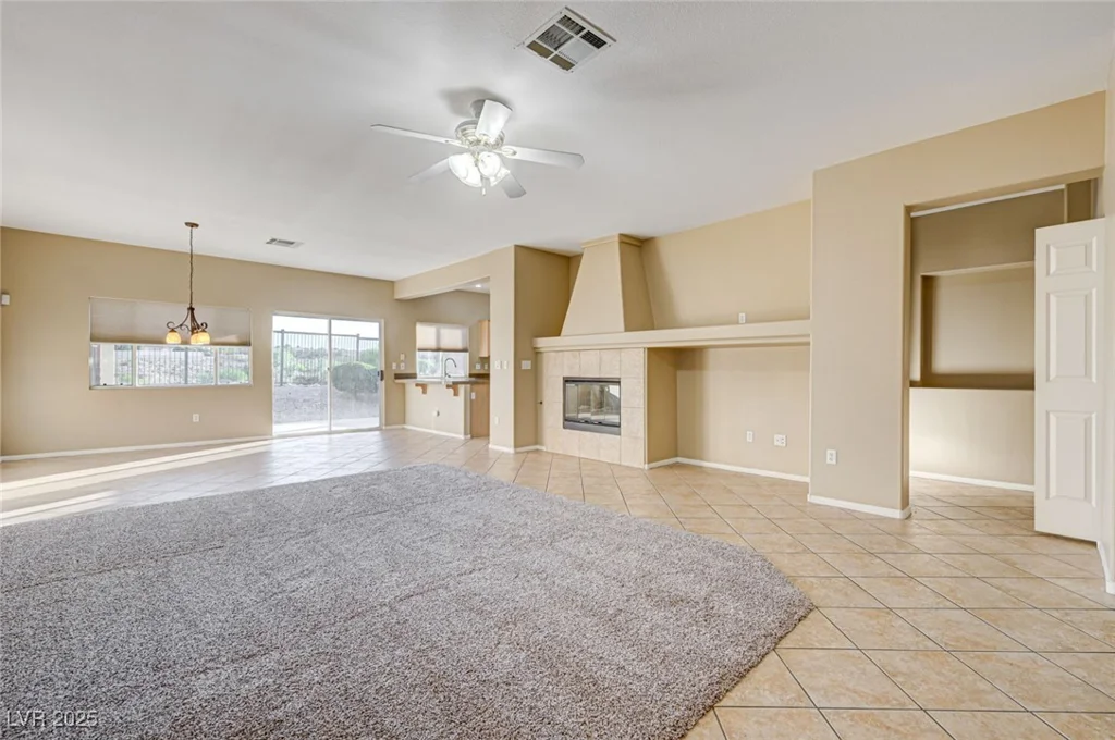 713 Chase Tree, Las Vegas, NV 89144