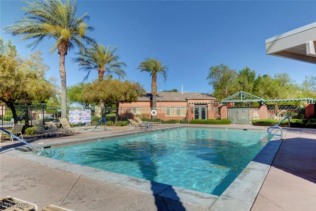713 Chase Tree, Las Vegas, NV 89144