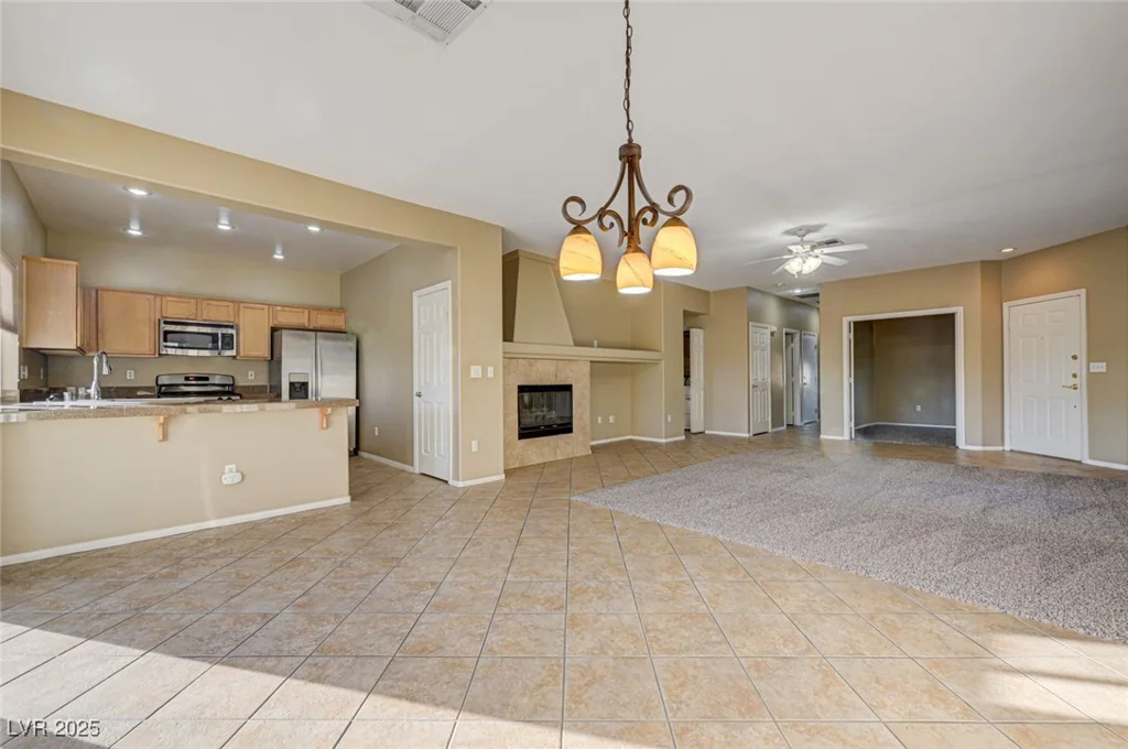 713 Chase Tree, Las Vegas, NV 89144