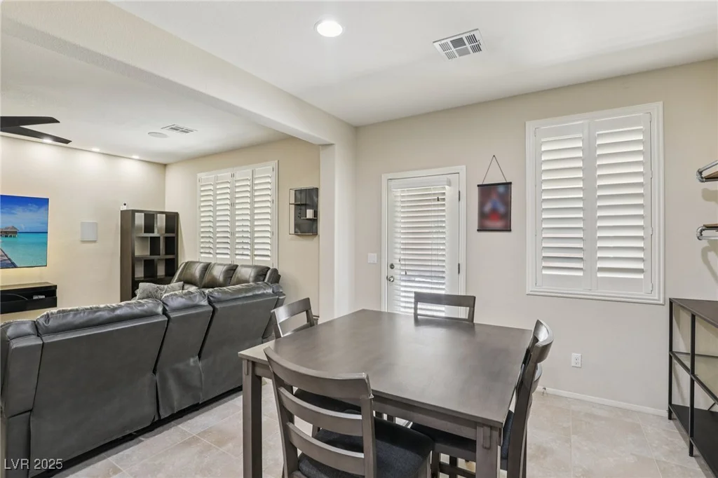 7407 Bakewell, Las Vegas, NV 89179