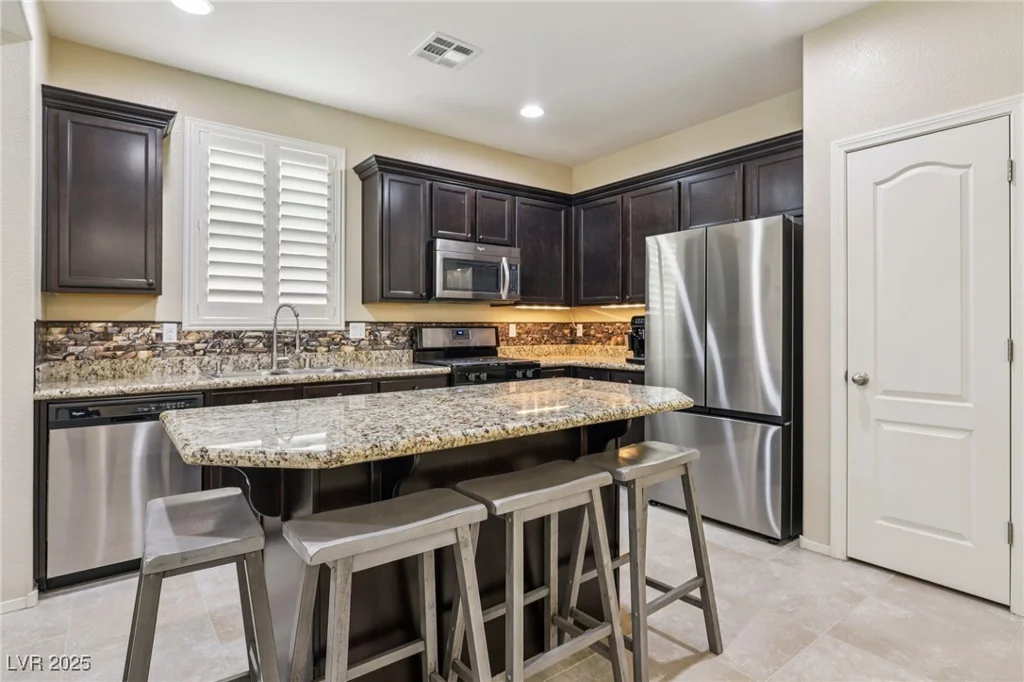 7407 Bakewell, Las Vegas, NV 89179