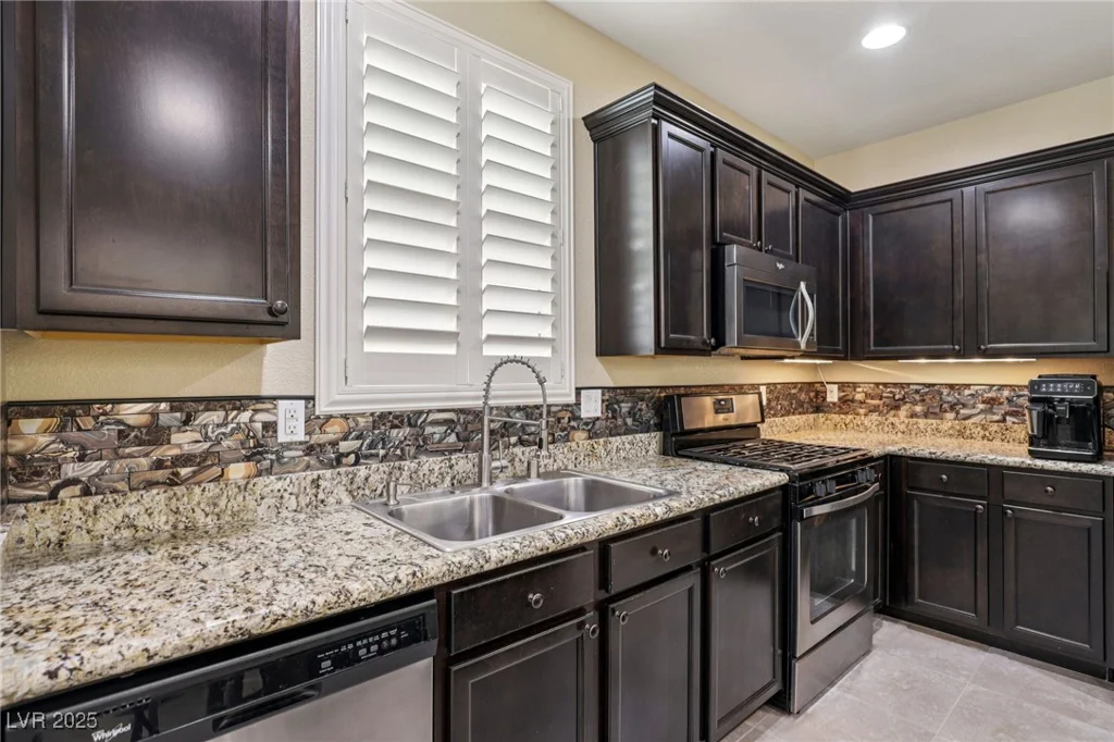 7407 Bakewell, Las Vegas, NV 89179
