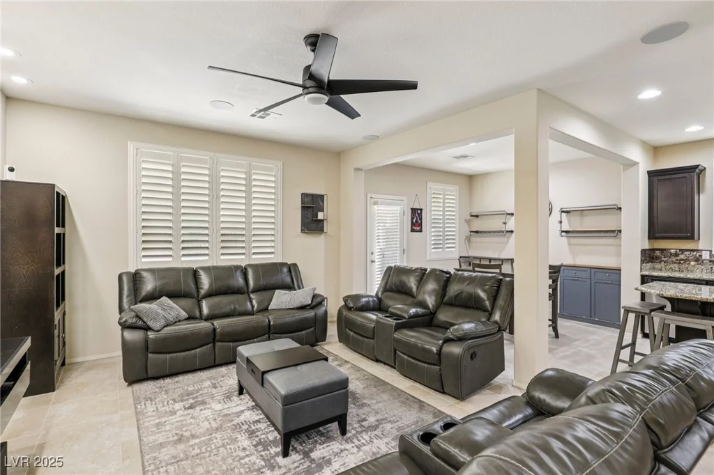 7407 Bakewell, Las Vegas, NV 89179
