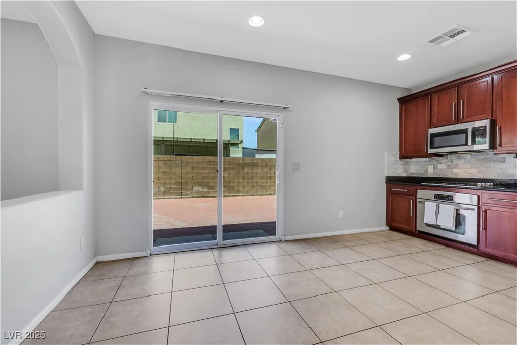 6678 Crystal Run, Las Vegas, NV 89122