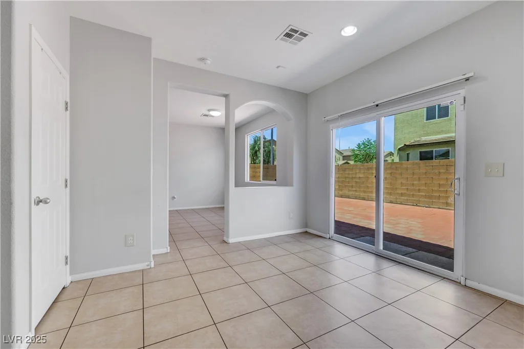 6678 Crystal Run, Las Vegas, NV 89122