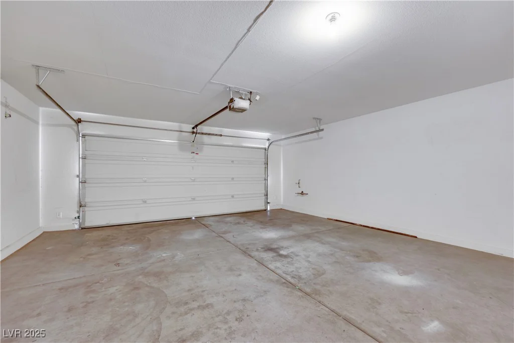 6678 Crystal Run, Las Vegas, NV 89122