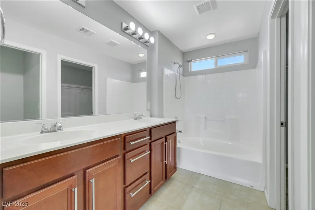 6678 Crystal Run, Las Vegas, NV 89122