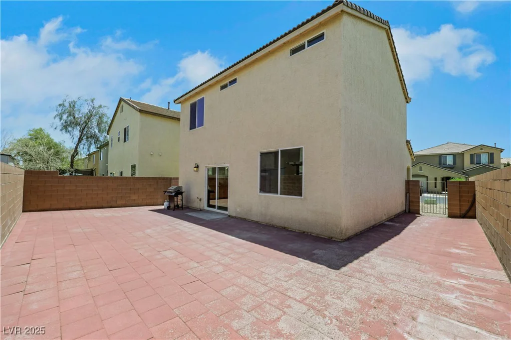 6678 Crystal Run, Las Vegas, NV 89122