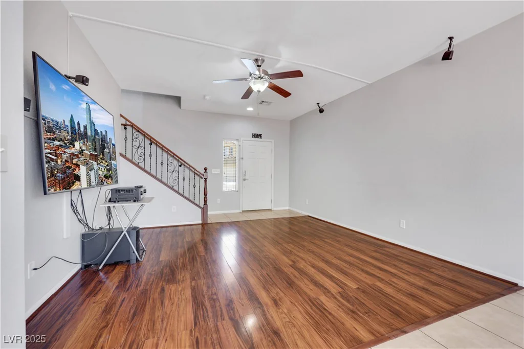 6678 Crystal Run, Las Vegas, NV 89122