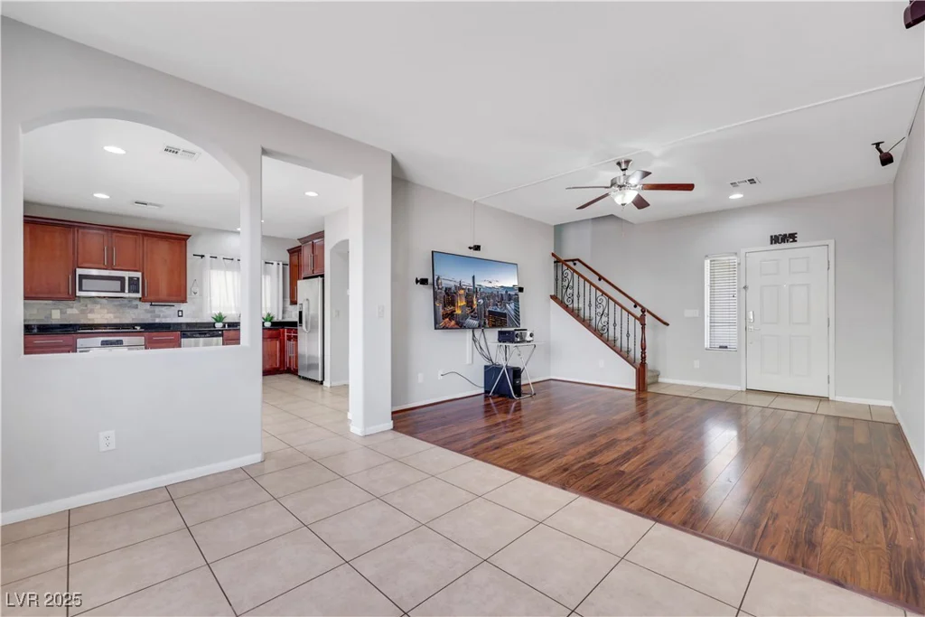 6678 Crystal Run, Las Vegas, NV 89122
