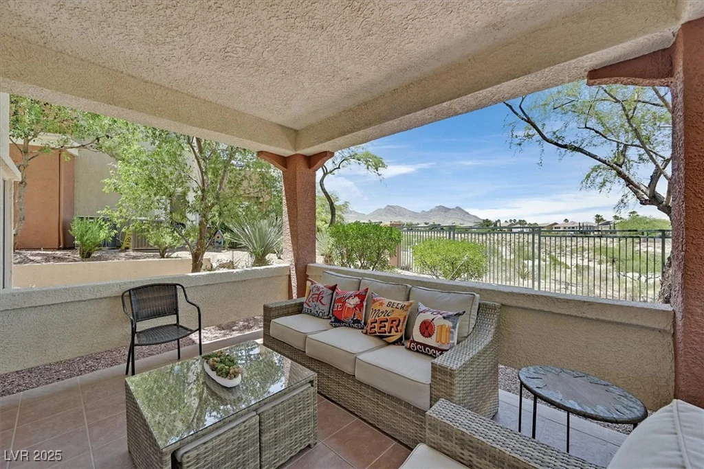 10640 Amber Ridge, Las Vegas, NV 89144