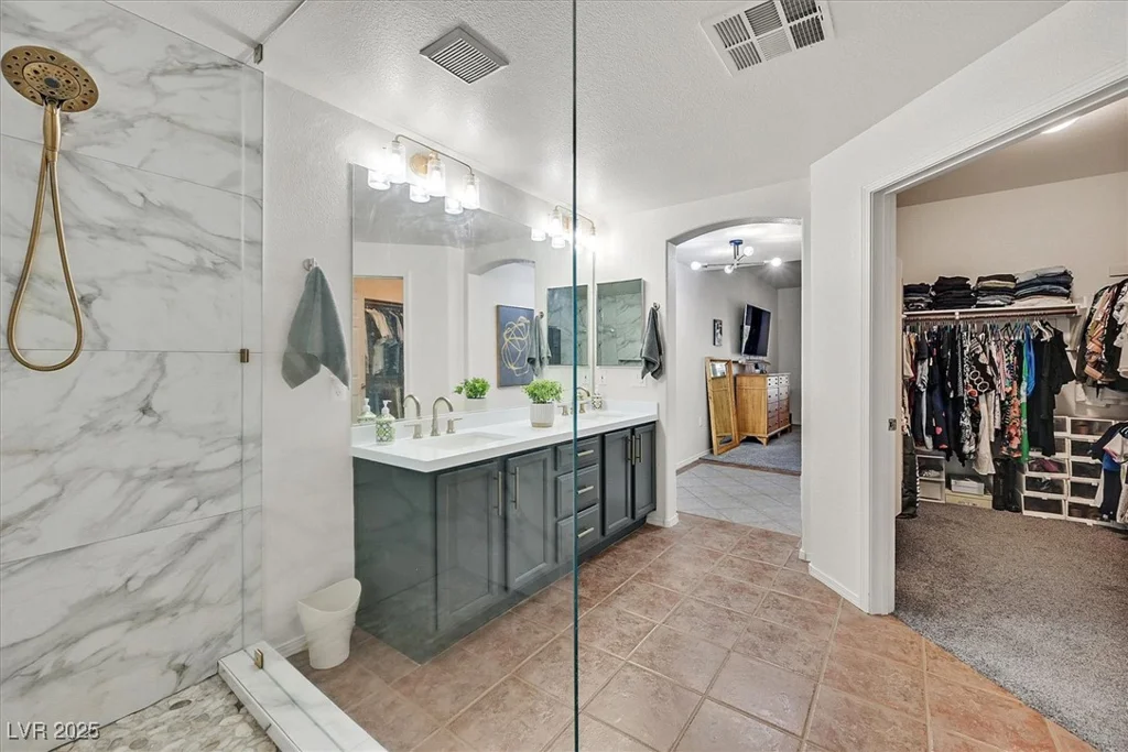 10640 Amber Ridge, Las Vegas, NV 89144