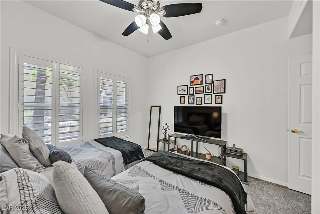 10640 Amber Ridge, Las Vegas, NV 89144