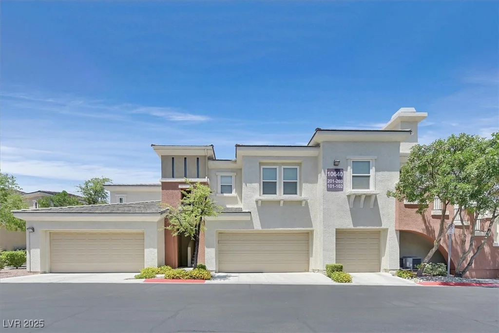 10640 Amber Ridge, Las Vegas, NV 89144