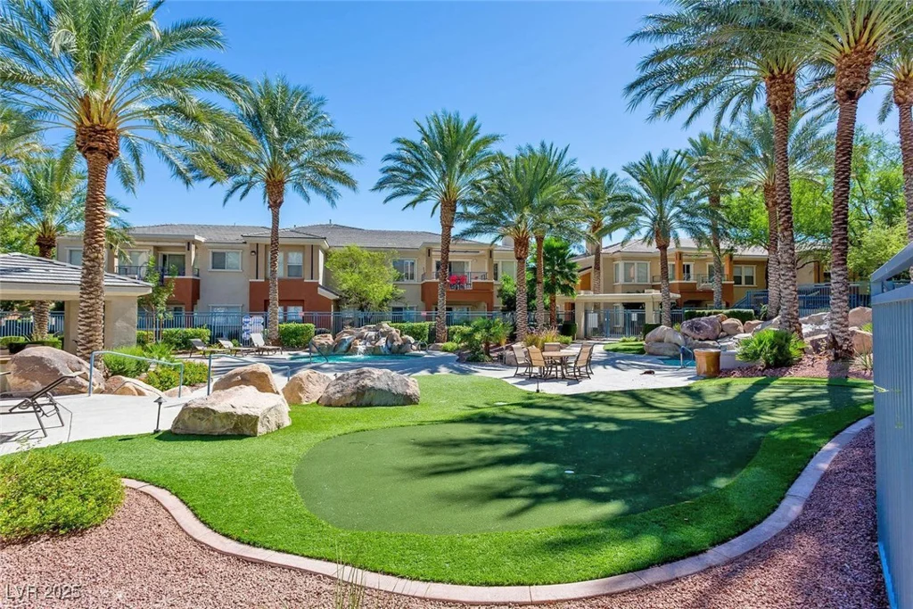 10640 Amber Ridge, Las Vegas, NV 89144