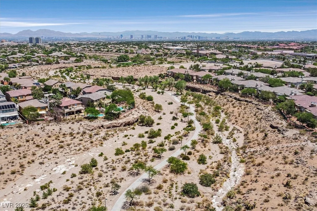 10640 Amber Ridge, Las Vegas, NV 89144