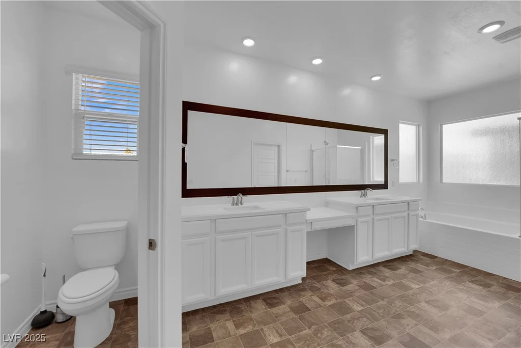 4833 Royal Magnolia, North Las Vegas, NV 89031