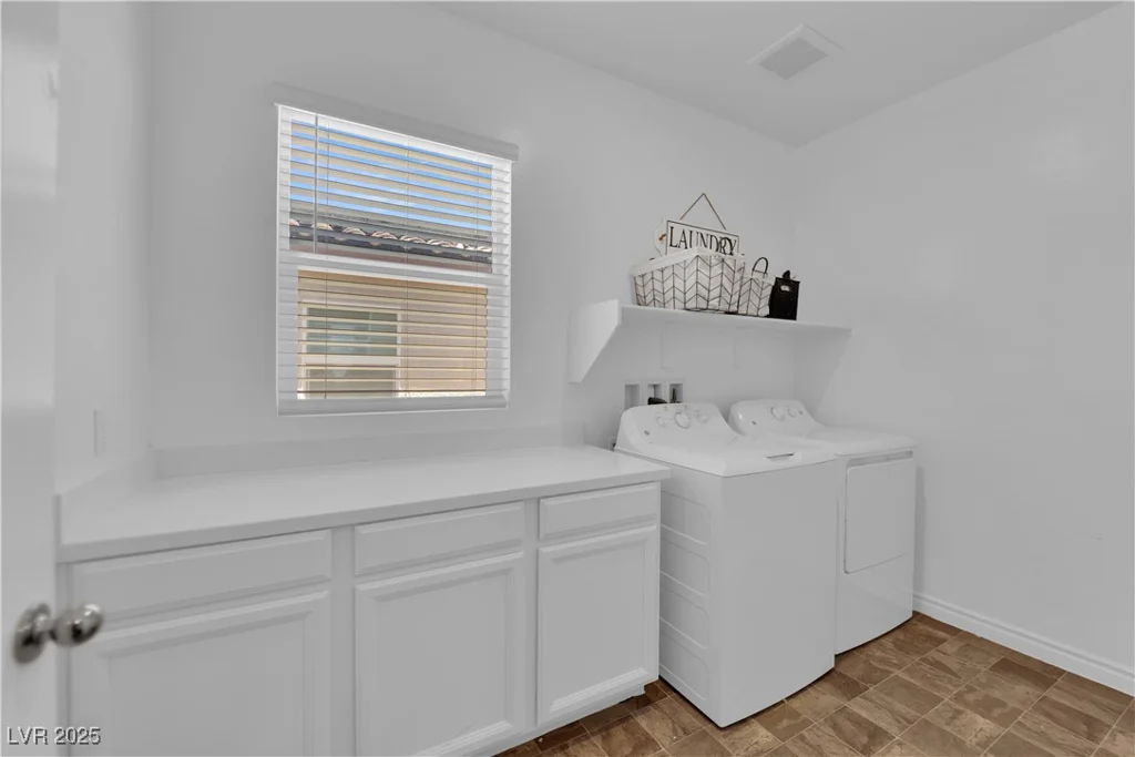 4833 Royal Magnolia, North Las Vegas, NV 89031