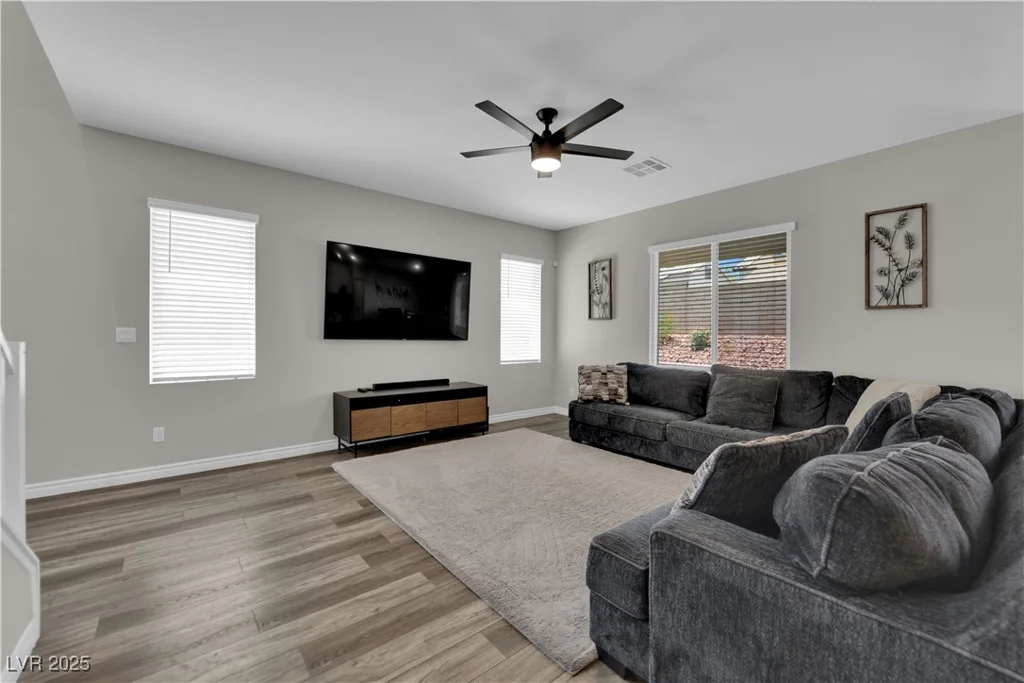 4833 Royal Magnolia, North Las Vegas, NV 89031